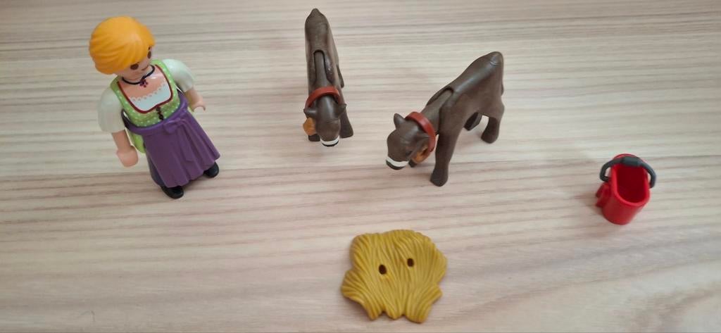 Playmobil 4778 Boerin met 2 kalfjes, Ophalen of Verzenden, Zo goed als nieuw