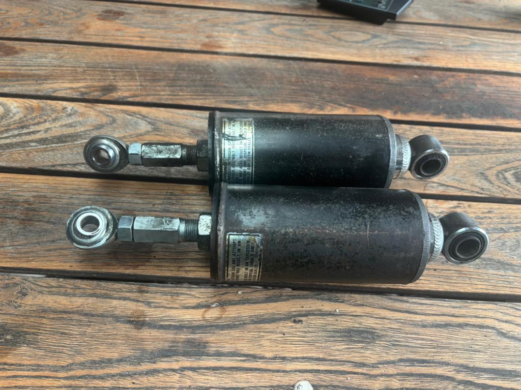 Harley Softail achter schokbrekers met verlagingset, Ophalen of Verzenden