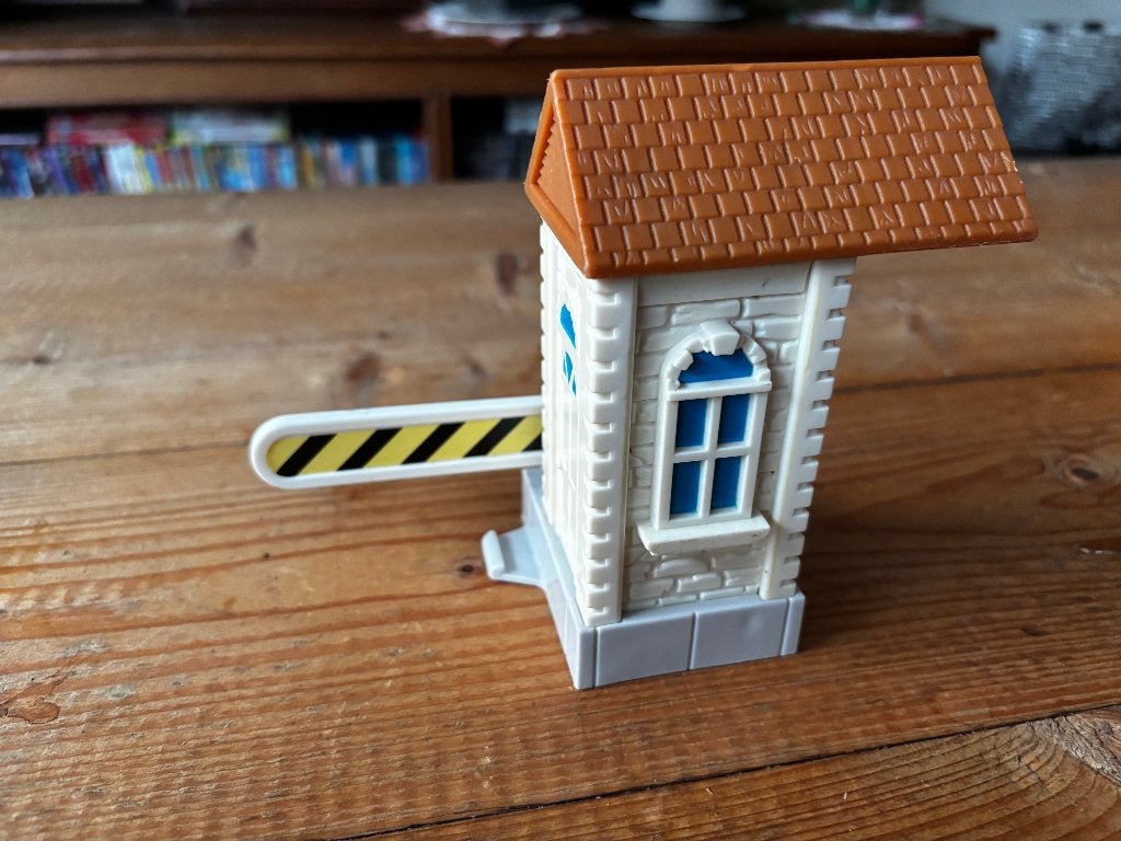 Geotrax - spoorweg overgang - 2,50 euro, Kinderen en Baby's, Speelgoed | Fisher-Price, Ophalen of Verzenden, Gebruikt, Speelset