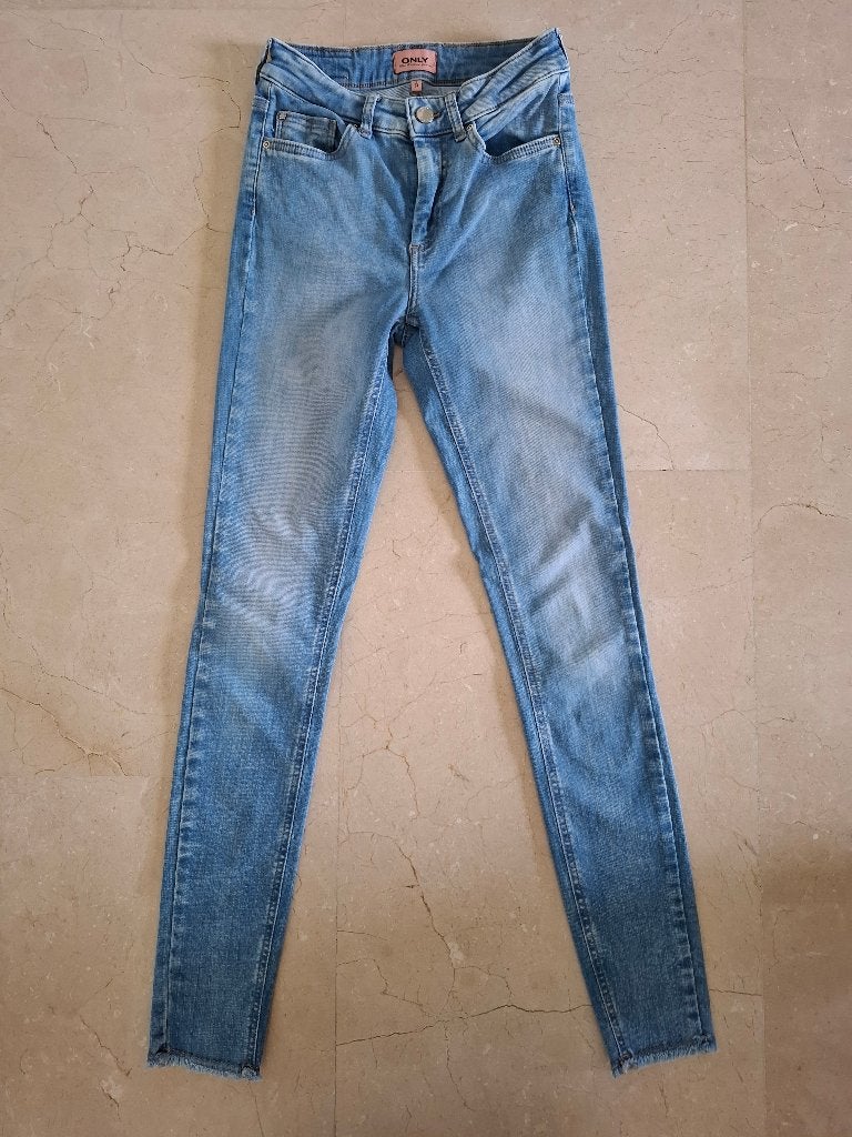 zeer mooie blauwe jeans /spijkerbroek van Only, Only, Blauw, Ophalen of Verzenden, Zo goed als nieuw