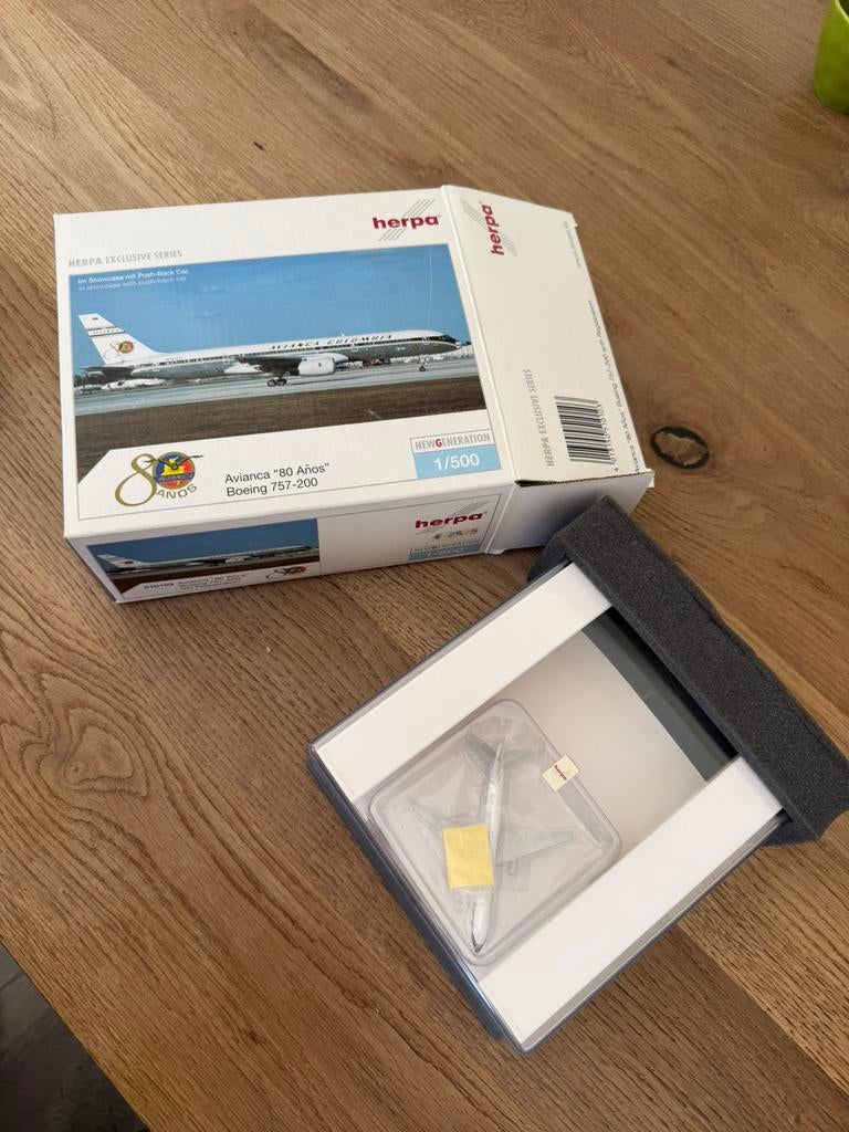 Herpa wings 1/500 limited edition, Ophalen of Verzenden, Zo goed als nieuw, Schaalmodel