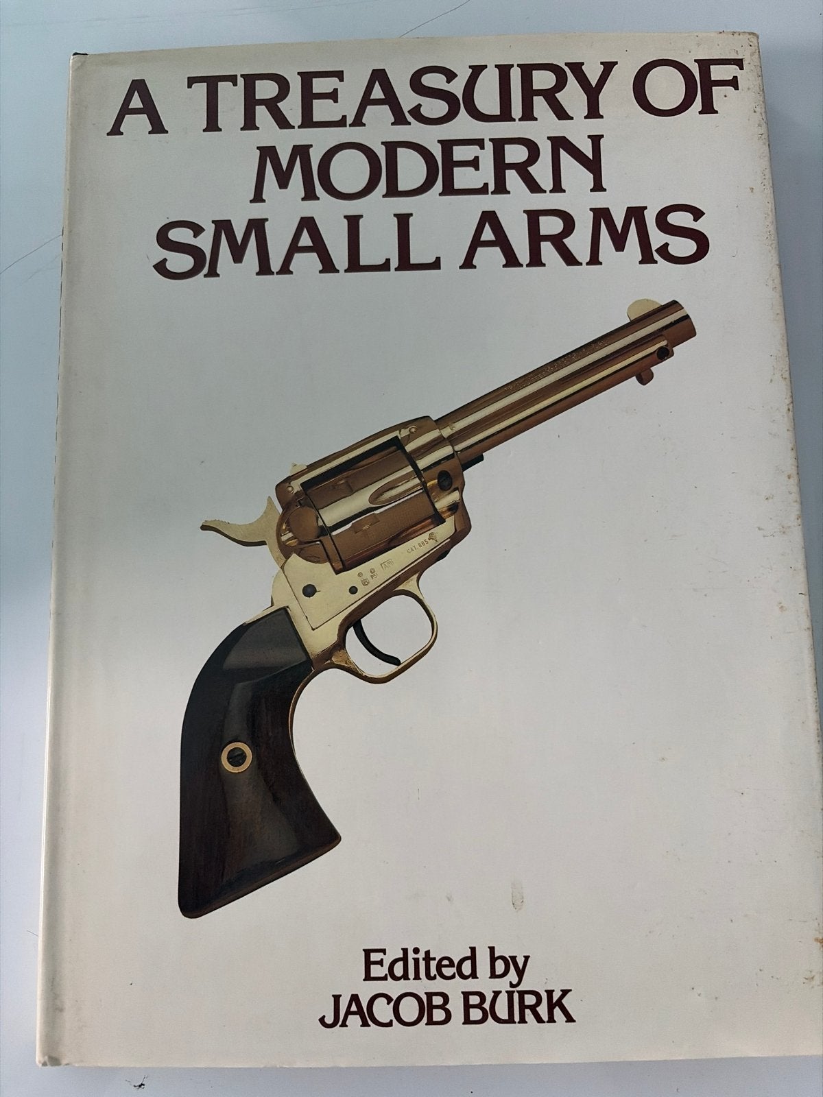 A Treasury of Modern Small Arms - Jacob Bürk, Boeken, Ophalen, Gelezen, Overige onderwerpen