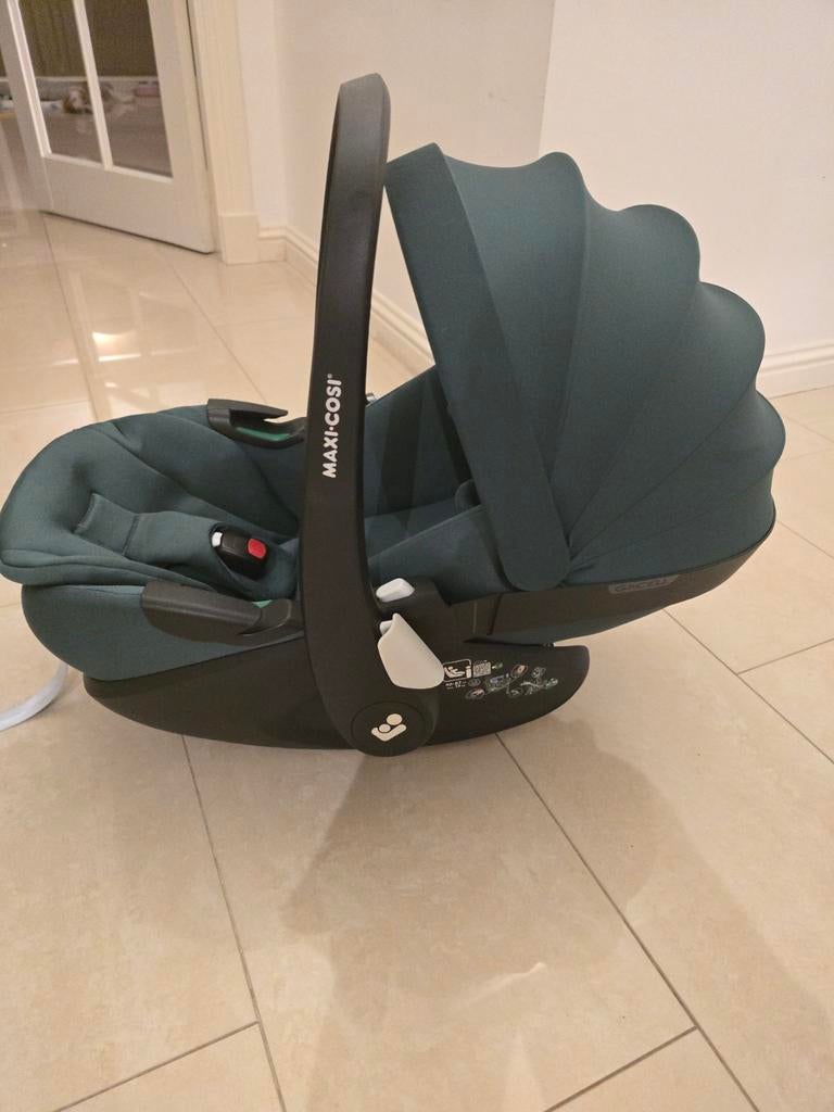 Maxi Cosi Pebble 360 Pro essential green, Kinderen en Baby's, Autostoeltjes, Ophalen, Zo goed als nieuw, Isofix, 0 t/m 13 kg