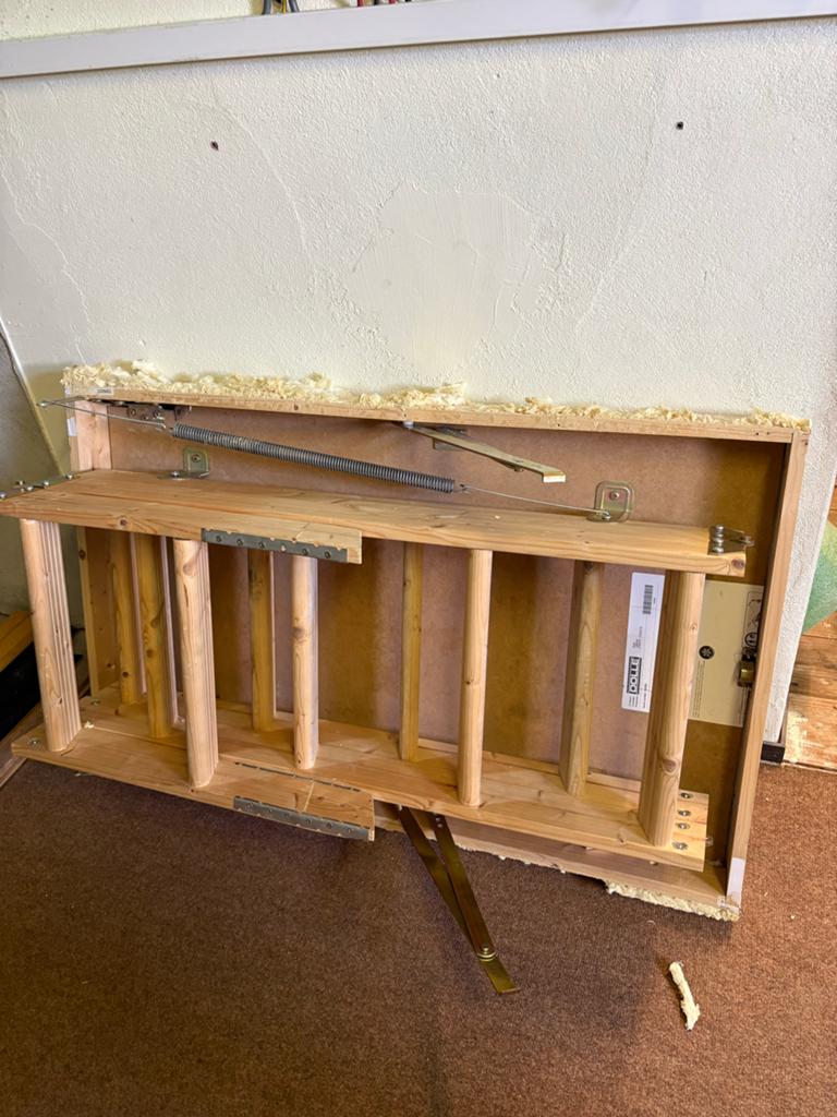 Dolle zoldertrap 120x70 cm - Opvouwbaar, Doe-het-zelf en Verbouw, Ladders en Trappen, Ophalen, Gebruikt, Trap, Opvouwbaar of Inschuifbaar
