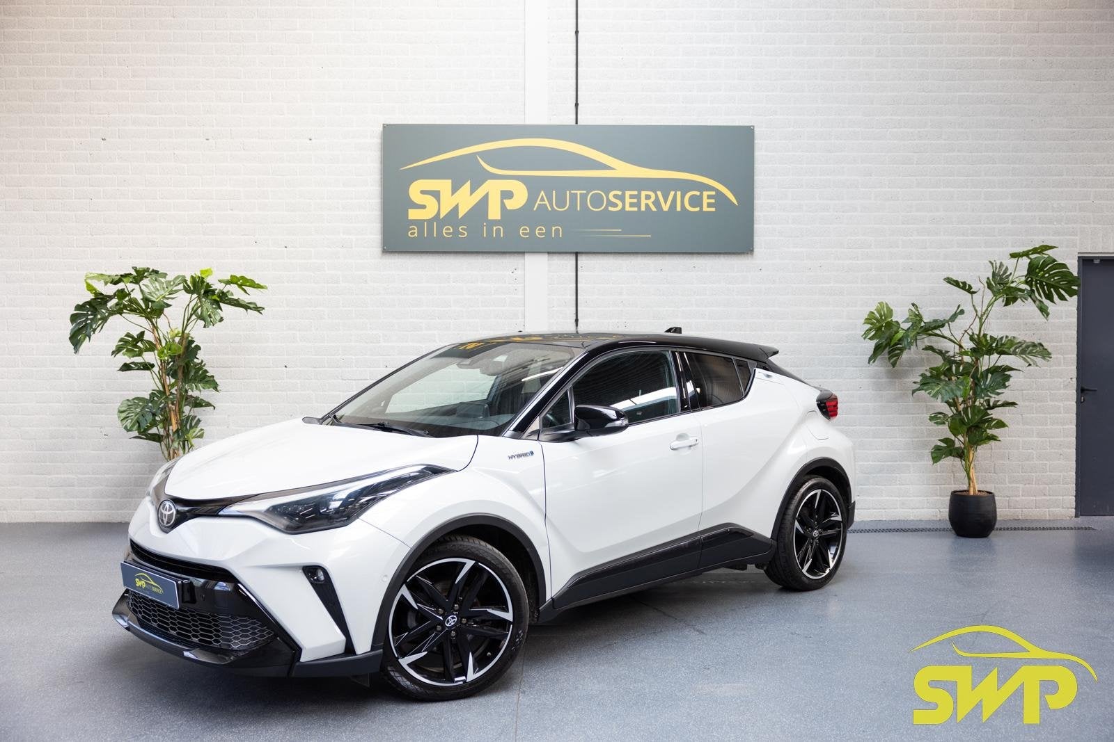 Toyota C-HR 1.8 Hybrid GR-Sport | Camera | ACC | Trekhaak |, Auto's, Gebruikt, Euro 6, Automatische klimaatregeling, 122 pk