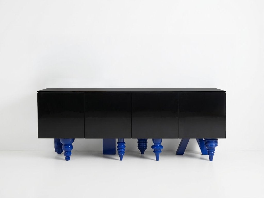 BD Barcelona Multileg Cabinet Lacquer - zwart | Jaime Hayon
