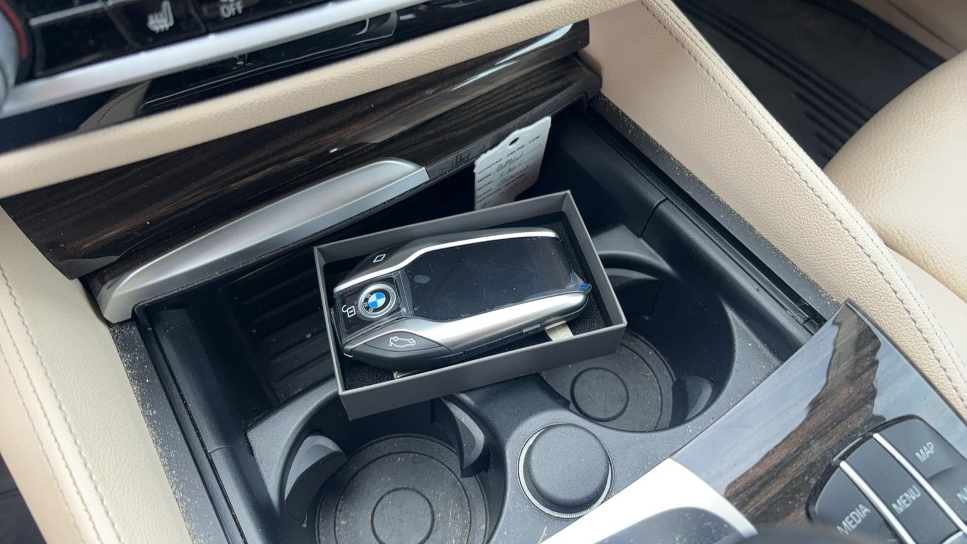 BMW 5-serie 520i High Executive Edition TREKHAAK / VIRTUAL /, Automaat, 1998 cc, Achterwielaandrijving, Gebruikt