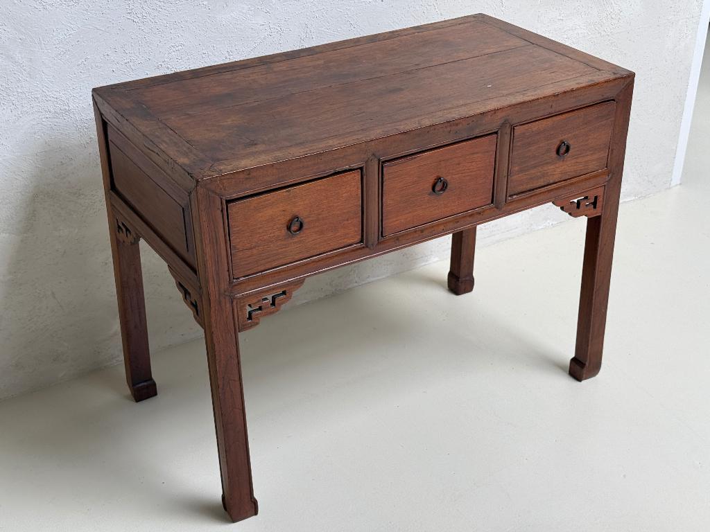 Traditionele Chinese Sidetable | 3 Lades | Begin 19e eeuw, Huis en Inrichting, Gebruikt, 100 tot 150 cm, Ophalen of Verzenden