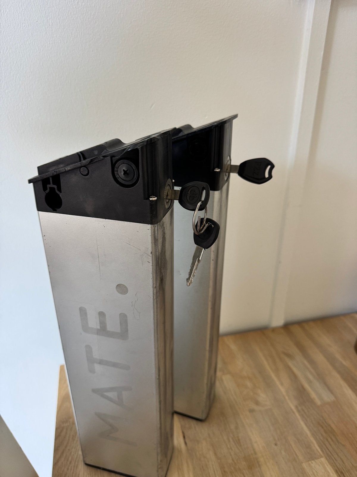 MATE BIKE ACCU 1X met sleutels., Ophalen of Verzenden, Gebruikt