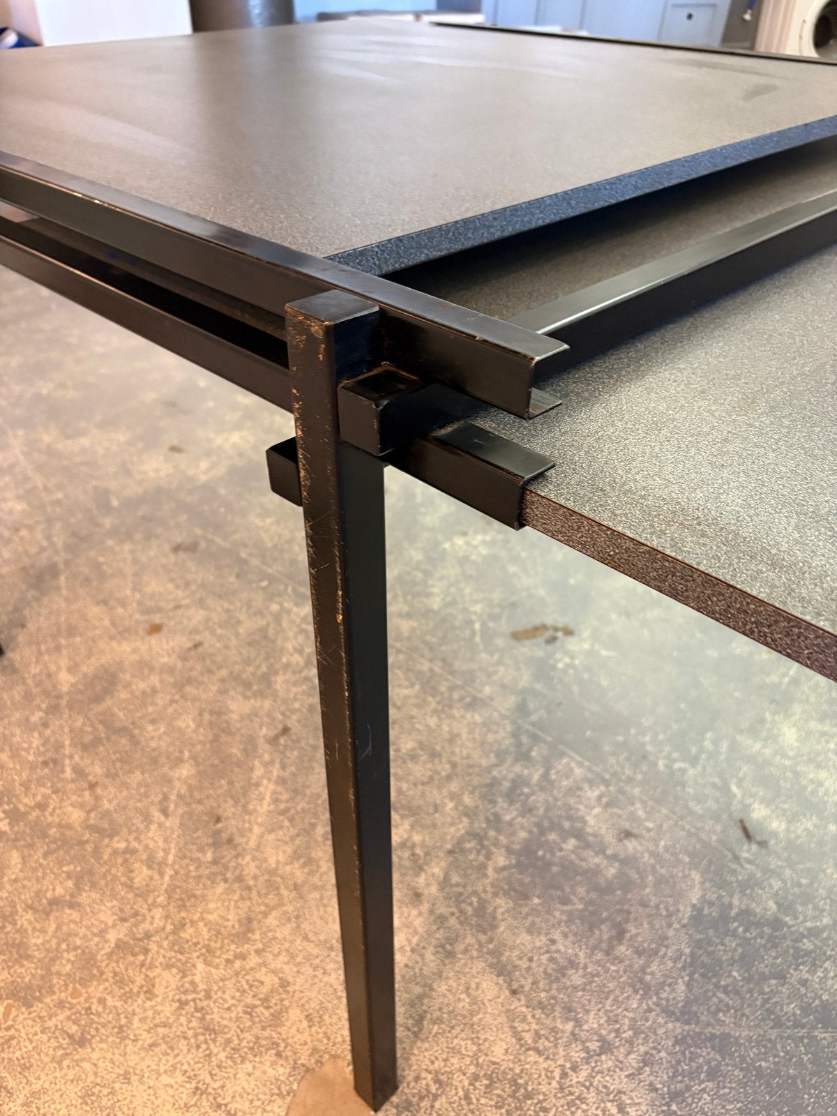 Verstelbare eettafel van Metz en Co jaren 60, Ophalen, Gebruikt, 100 tot 150 cm, Metaal