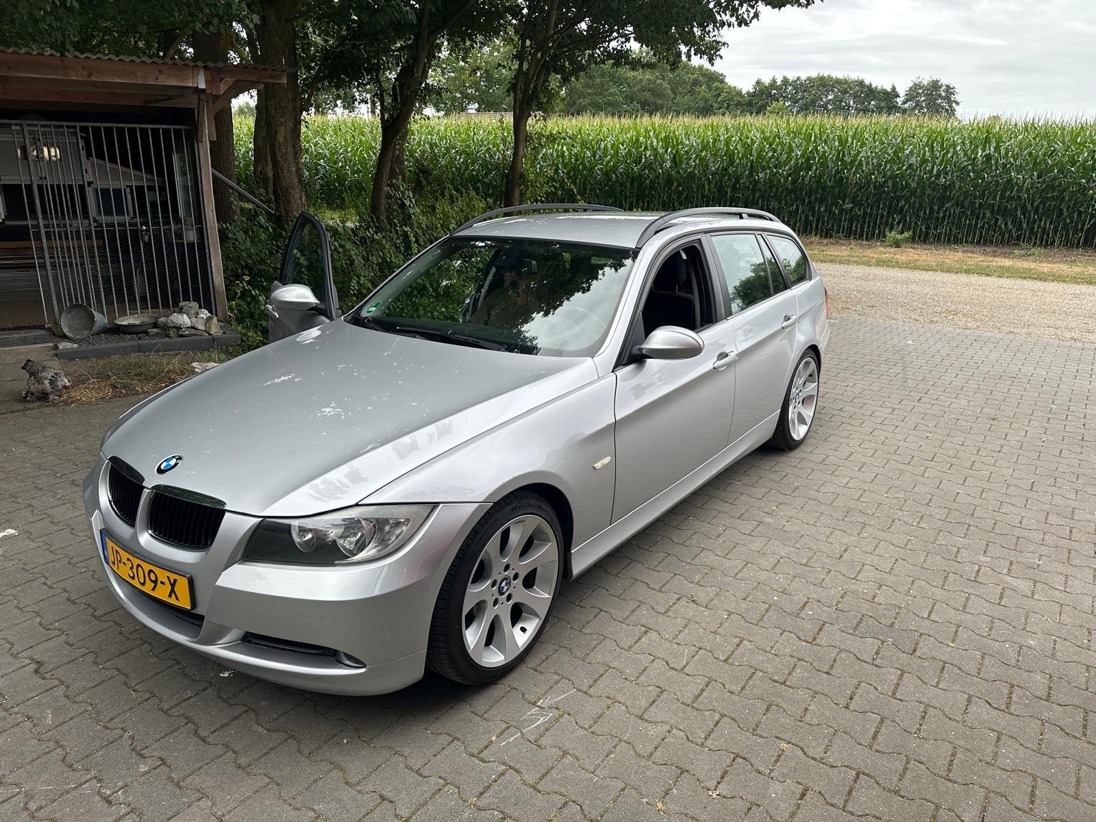 BMW 3-Serie 2.0 I 320 Touring 2005 Grijs, Auto's, BMW, 13 km/l, 1995 cc, 4 cilinders, Handgeschakeld