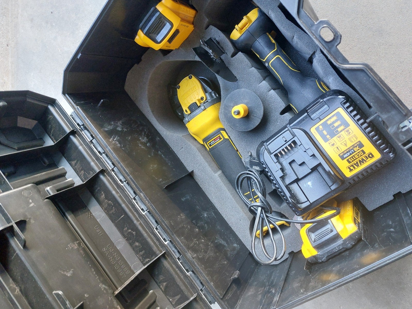 DeWalt Accu Haakse Slijper & Multitool Set met Koffer, Ophalen of Verzenden, Zo goed als nieuw, Haakse slijper, DeWalt