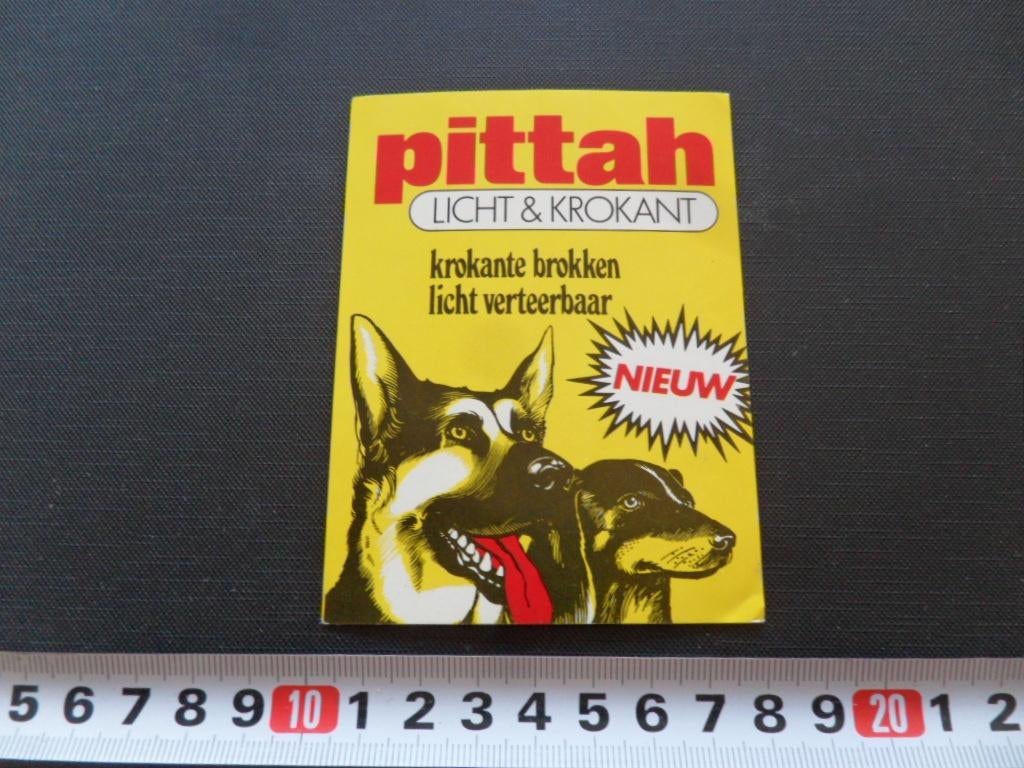 sticker 367 pittah krokante brokken licht verteerbaar, Ophalen, Zo goed als nieuw