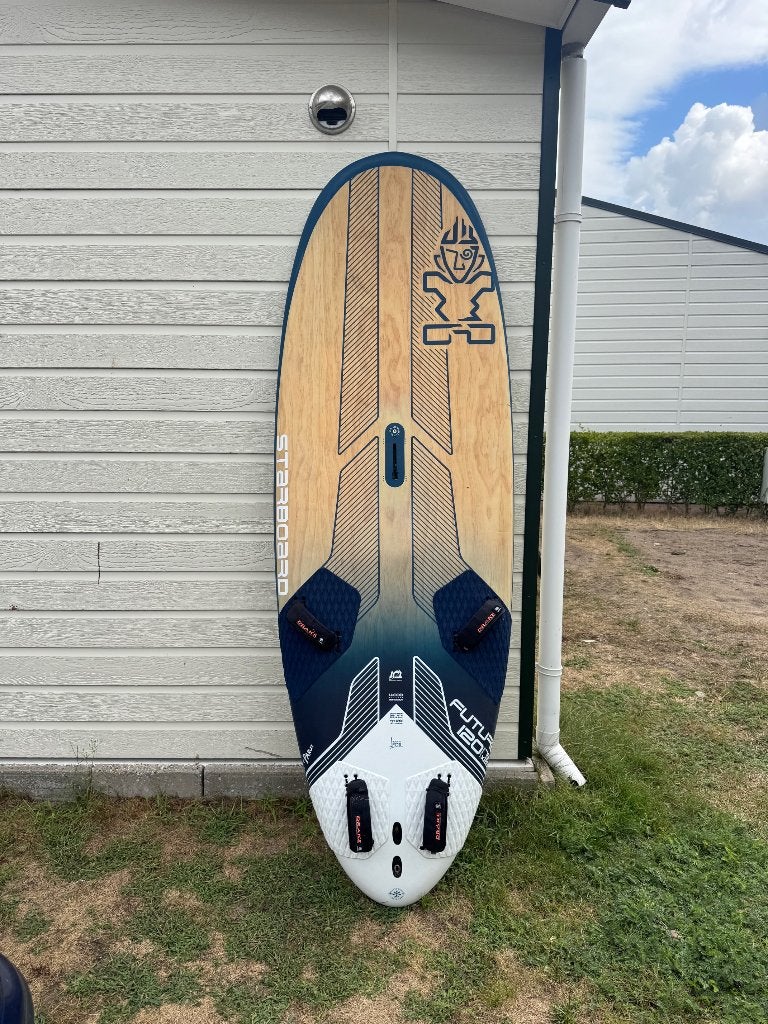Starboard Futura 120 liter, Watersport en Boten, Windsurfen, Ophalen, Minder dan 250 cm, Zo goed als nieuw, Starboard