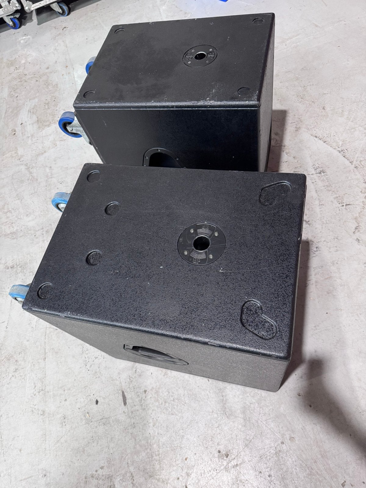 2x DB Technologies Opera Sub 15 Actieve Subwoofers, Gebruikt, Subwoofer, Basreflex, Ophalen