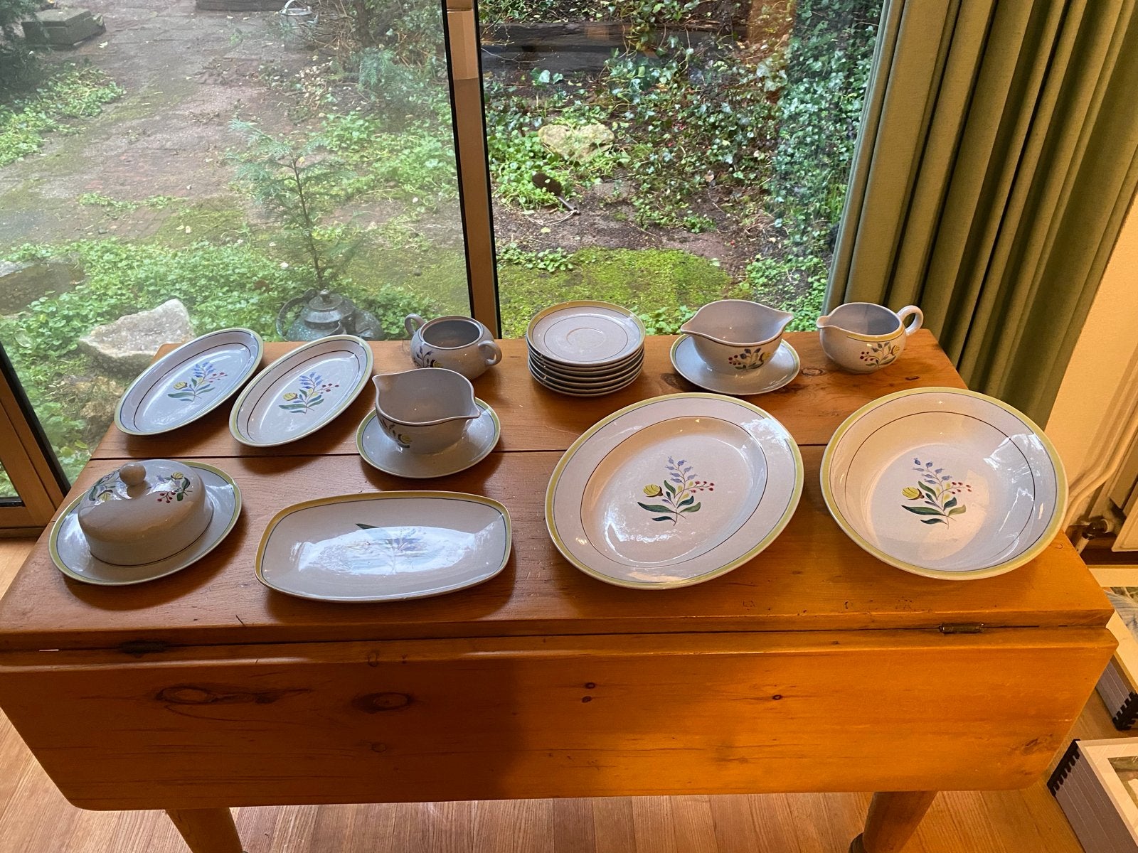 Vintage Servies Set - Petrus Regout - Blauw bloemenpatroon, Huis en Inrichting, Keuken | Servies, Ophalen, Gebruikt, Overige stijlen