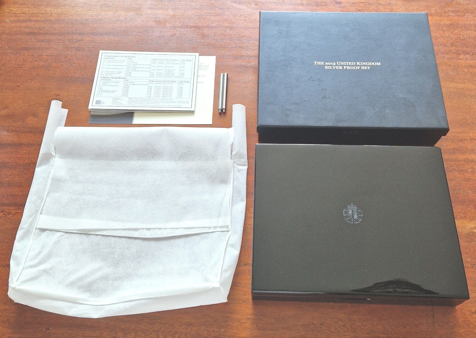 Luxe houten lakwerk muntcassette The Royal Mint., Antiek en Kunst, Ophalen of Verzenden
