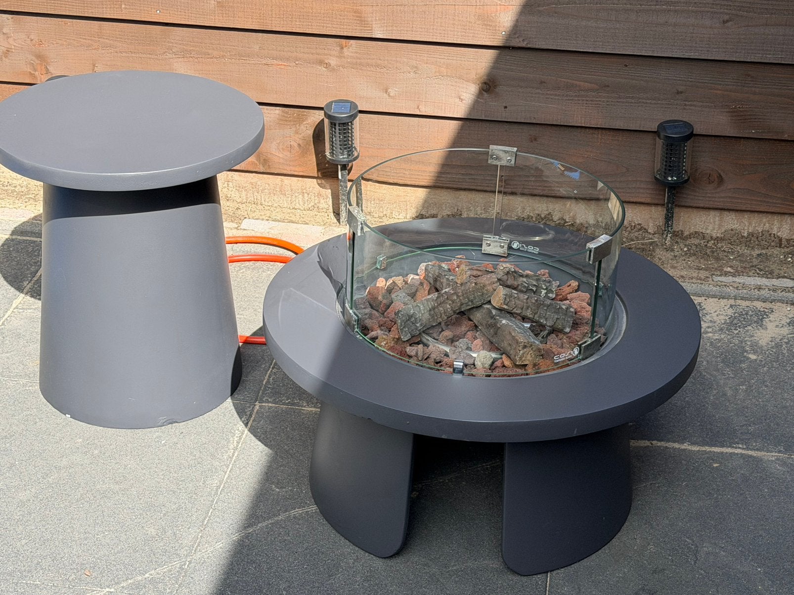 Cosi vuurtafel met bijzettafel voor de gasfles + glasset, Ophalen, Gebruikt
