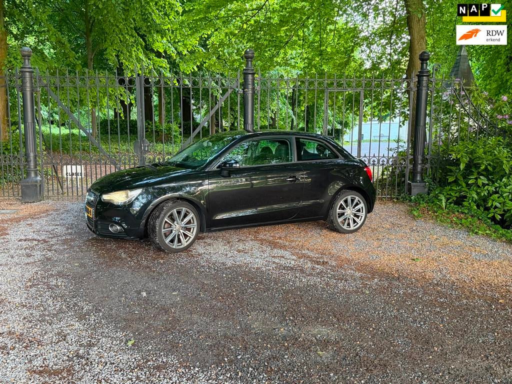 Audi A1 1.4 TFSI Ambition Pro Line Business Xenon PDC Navi, Auto's, Voorwielaandrijving, Euro 5, Stof, Automatische klimaatregeling