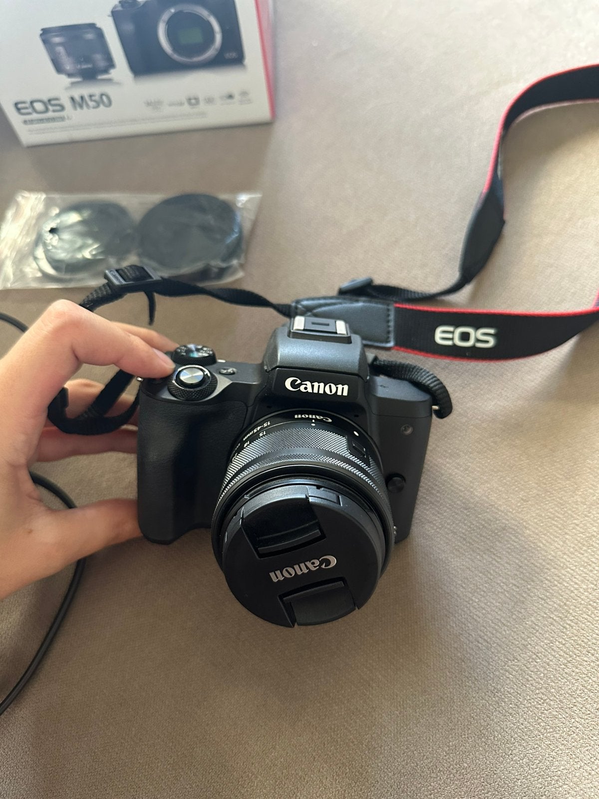 Canon EOS M50 Systeemcamera met 15-45mm lens, Ophalen, Zo goed als nieuw, Canon
