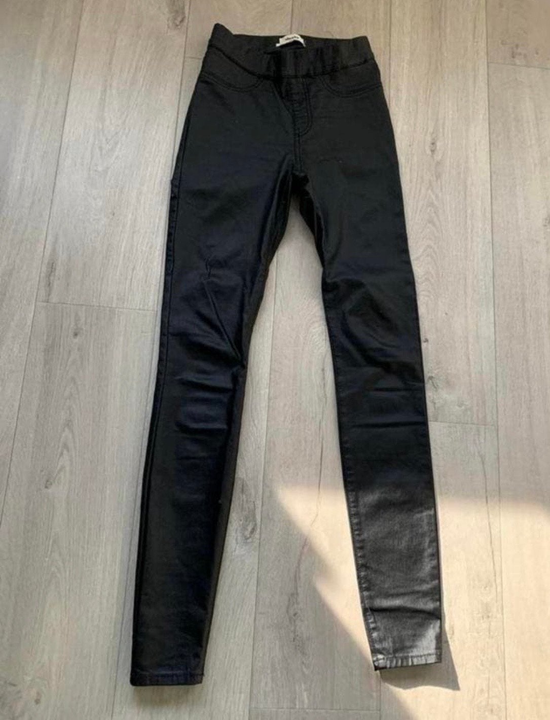 Shoeby Zwarte Skinny Broek Kunstleer Maat S, Zwart, Ophalen of Verzenden, Zo goed als nieuw, Maat 36 (S)
