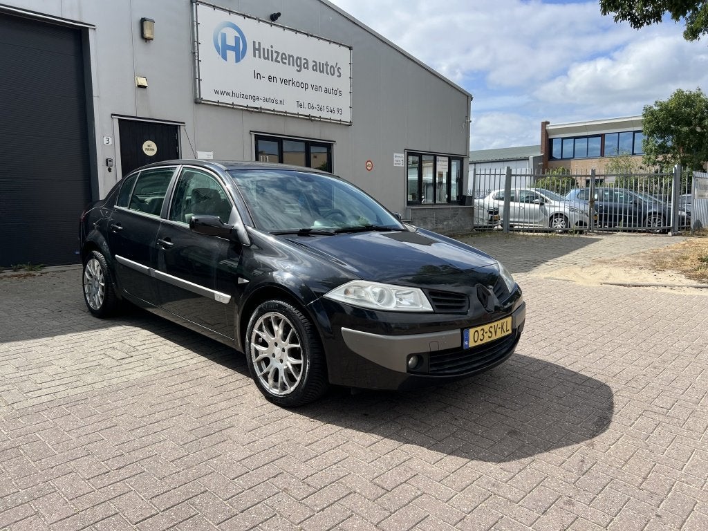 Renault Mégane 1.5 dCi Authentique|SEDAN| CLIMA (bj 2006), Auto's, 21 km/l, Stof, Zwart, 4 cilinders