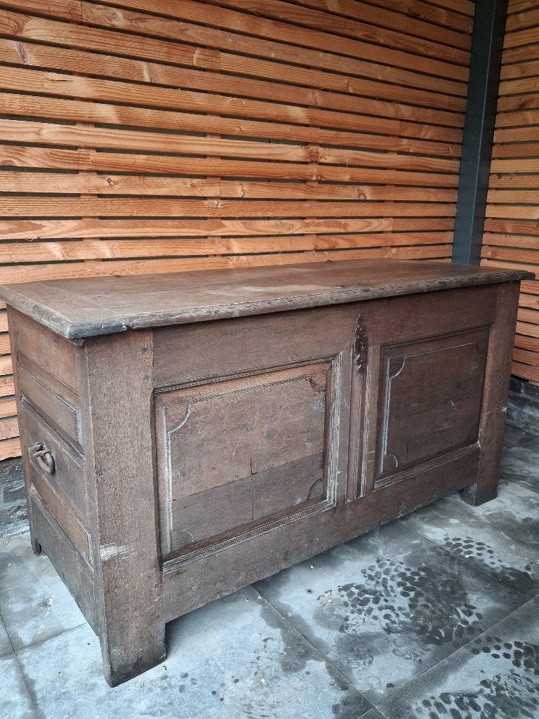 Dekenkist, Ophalen