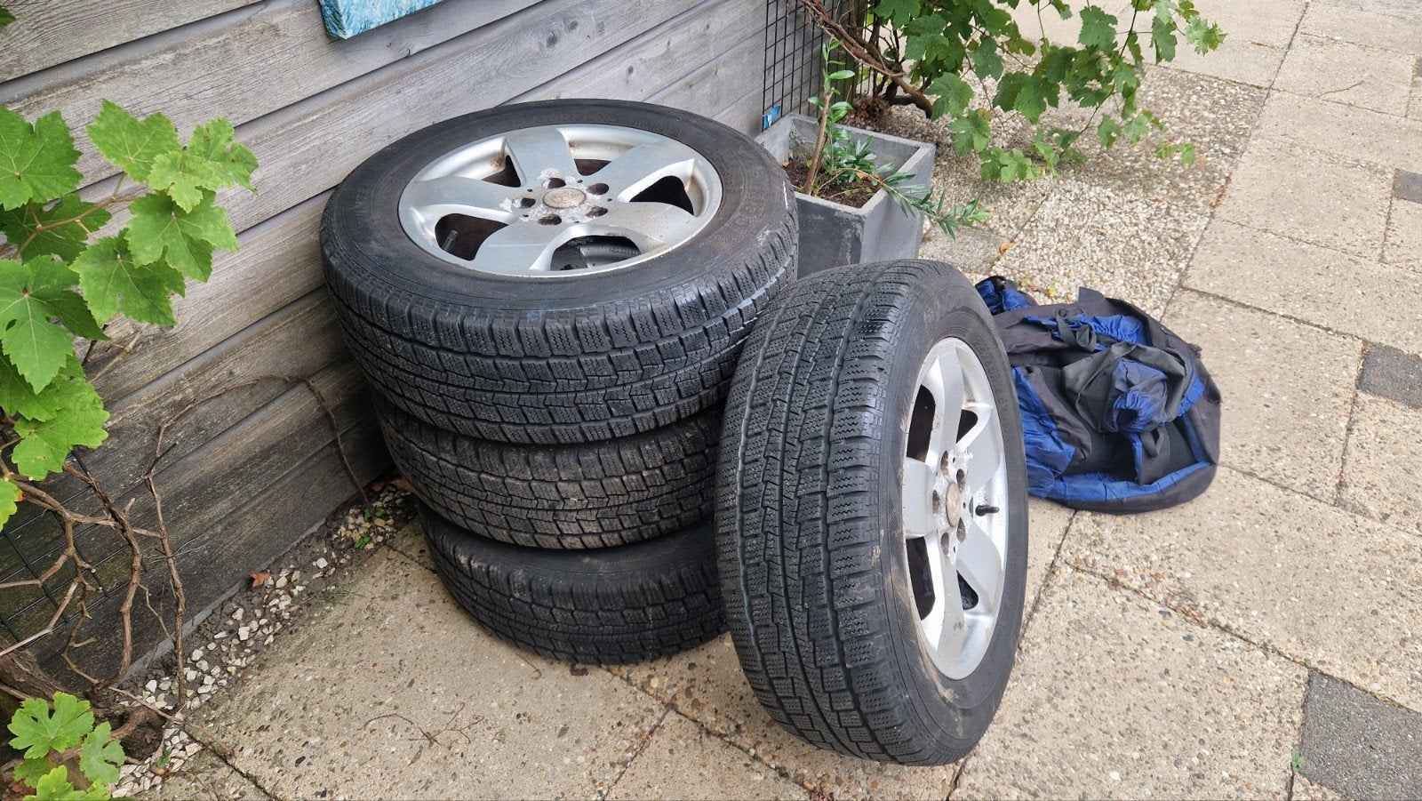 BSA 16 inch velgen met wonterbanden 215/60R16C, Ophalen, 16 inch, Banden en Velgen, Winterbanden