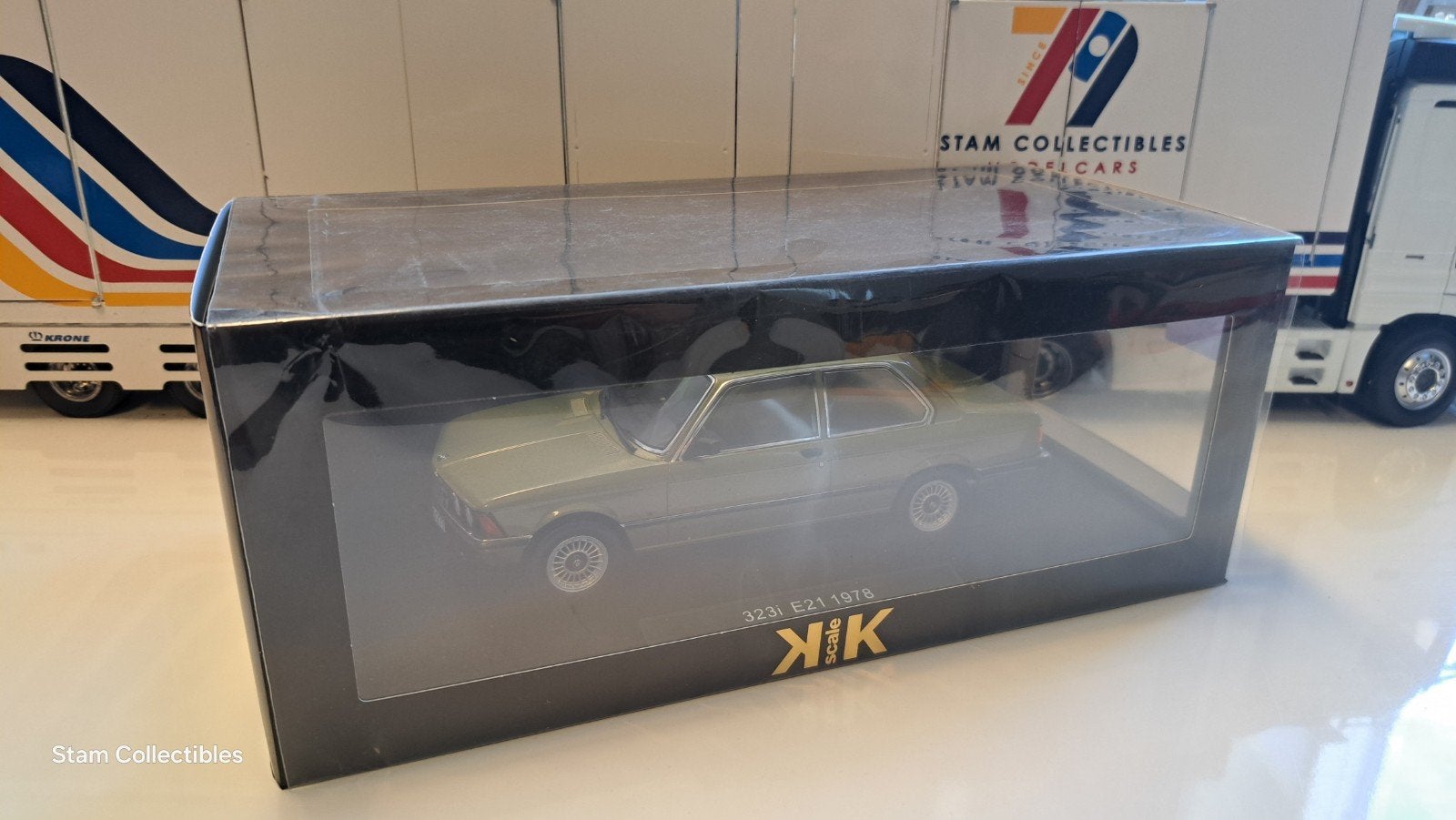 KK Scale Models BMW E21 323i Green Metallic - 1978, Hobby en Vrije tijd, Modelauto's | 1:18, Zo goed als nieuw, Auto, Overige merken
