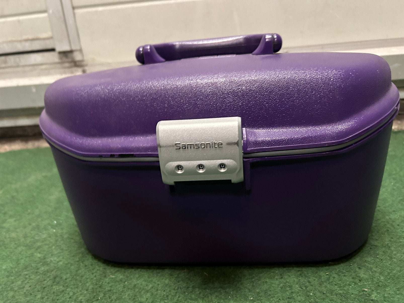Samsonite Toilettas / Beautycase Paars met cijferslot, Sieraden, Tassen en Uiterlijk, Beautycases, Ophalen, Gebruikt, Paars, Met slot