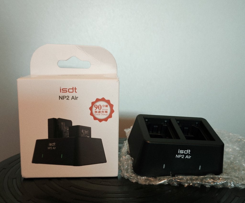 ISDT NP2 Air Oplader (voor Sony NP-FZ100,NP-FW50,NP-BX1), Ophalen, Zo goed als nieuw