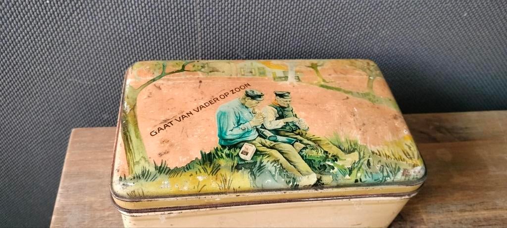 Vintage voorraadblik van Nelle pijptabak, Verzamelen, Ophalen of Verzenden, Gebruikt, Tabaksdoos of Verpakking