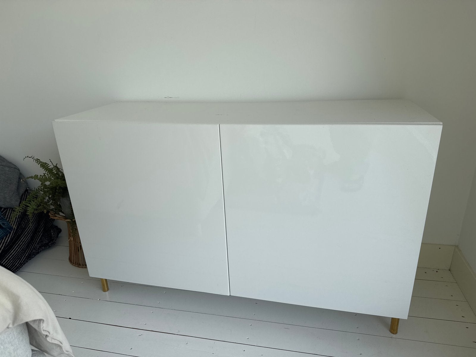 IKEA Besta kastje 120x40 met hoogglans deurtjes en planken, Ophalen, Gebruikt