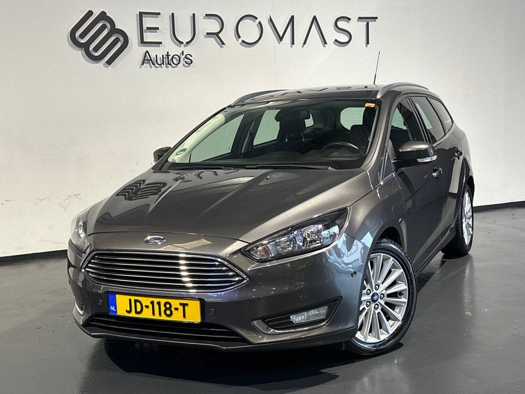Ford Focus Wagon 1.5 Titanium Navi Airco Cruise Pdc Trekhaak, Auto's, Ford, Stof, Euro 6, 4 cilinders, 150 pk