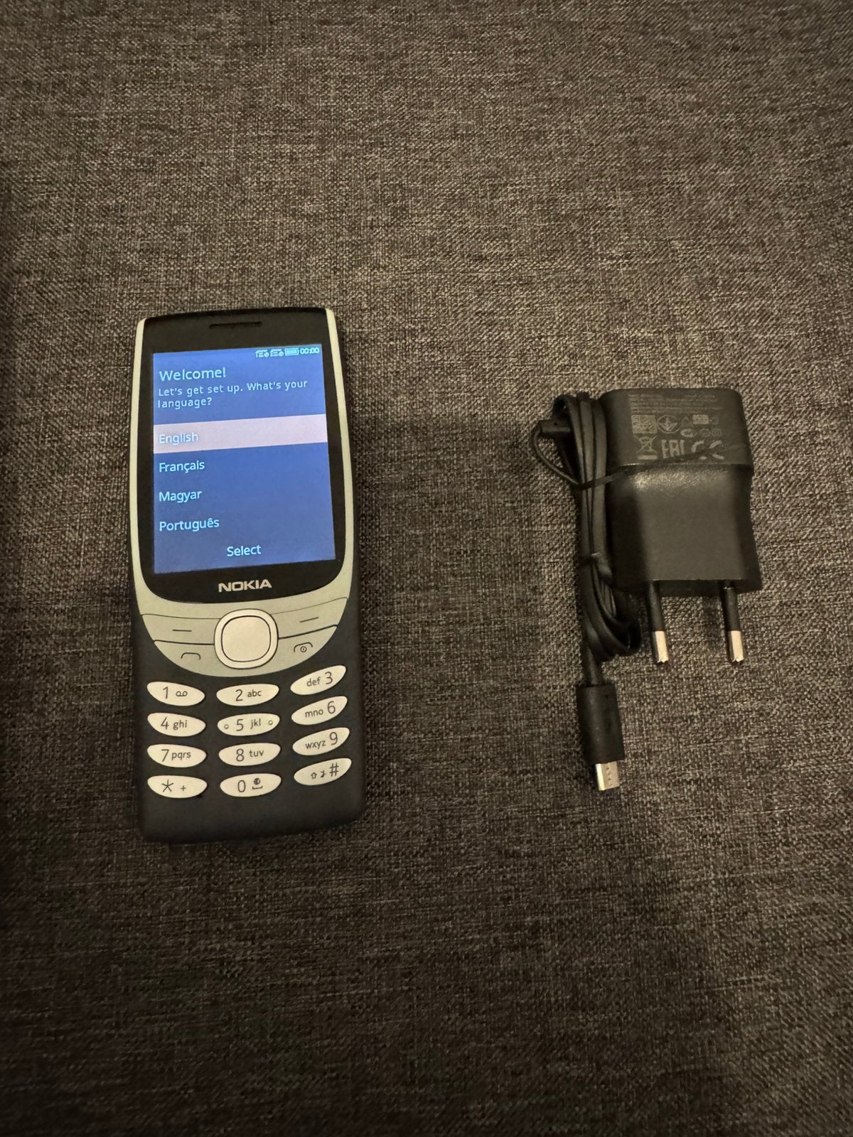 Nokia 8210 4g Defect, Geen camera, Ophalen of Verzenden, Klassiek of Candybar, Zonder simlock