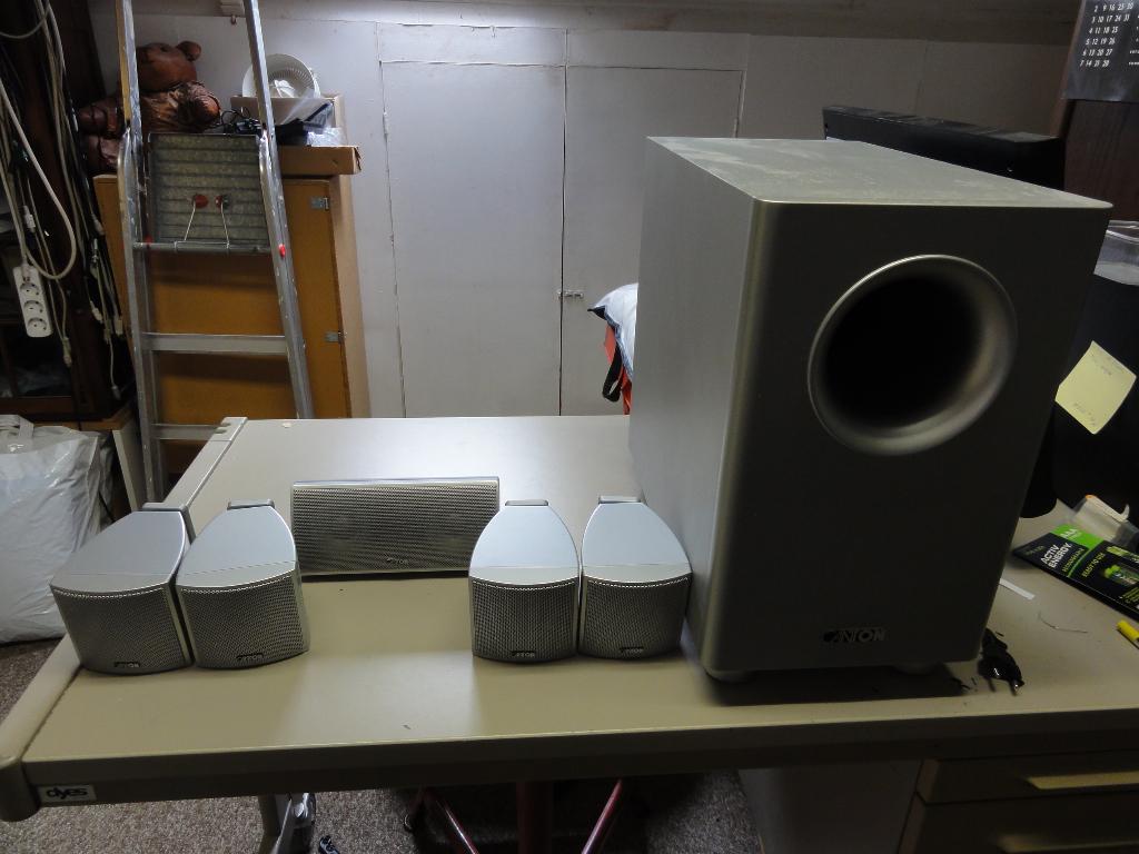 Canton Power subwoofer Movie 80 CX, Gebruikt, 60 tot 120 watt, Front, Rear of Stereo speakers, Ophalen