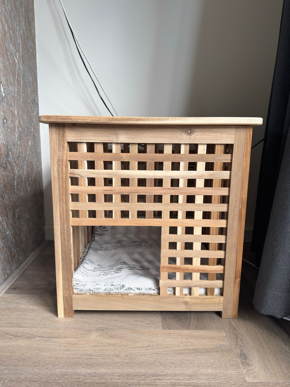 Ikea HOL met kleine opening voor kat of konijn, Ophalen, Nieuw