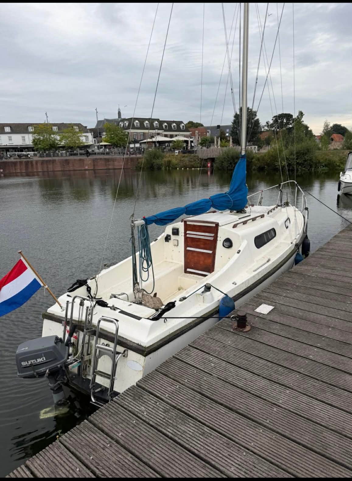 Kajuit zeilboot met motor te koop of te ruil, Ophalen of Verzenden, Zo goed als nieuw