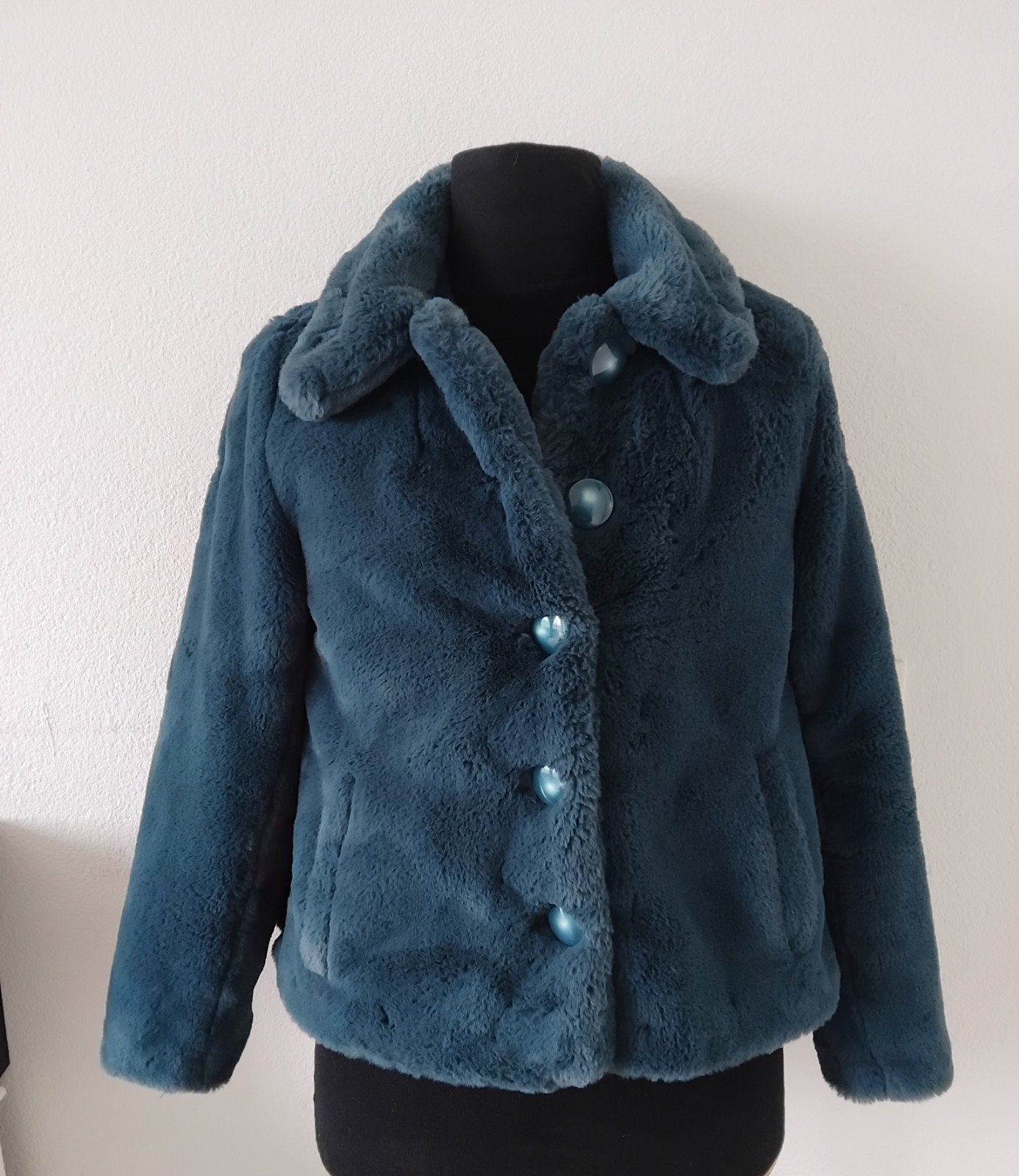 King Louie Faux Fur Jasje Maat 36/38 (M), Kleding | Dames, Maat 38/40 (M), Blauw, Ophalen of Verzenden, Zo goed als nieuw