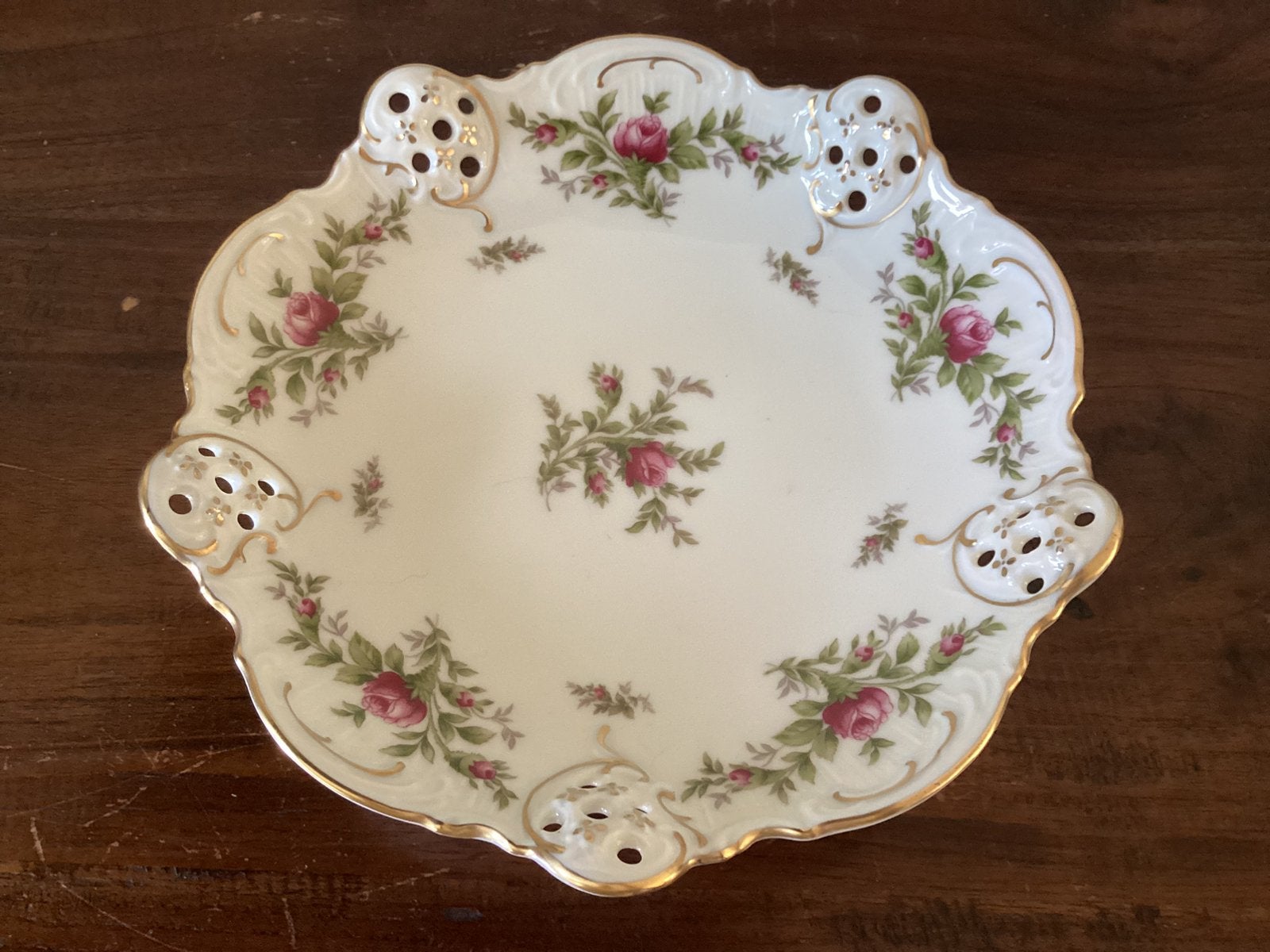 Rosenthal - Moliere Moosrose- presenteerschaal., Klassiek, Ophalen of Verzenden, Porselein, Schaal of Schalen