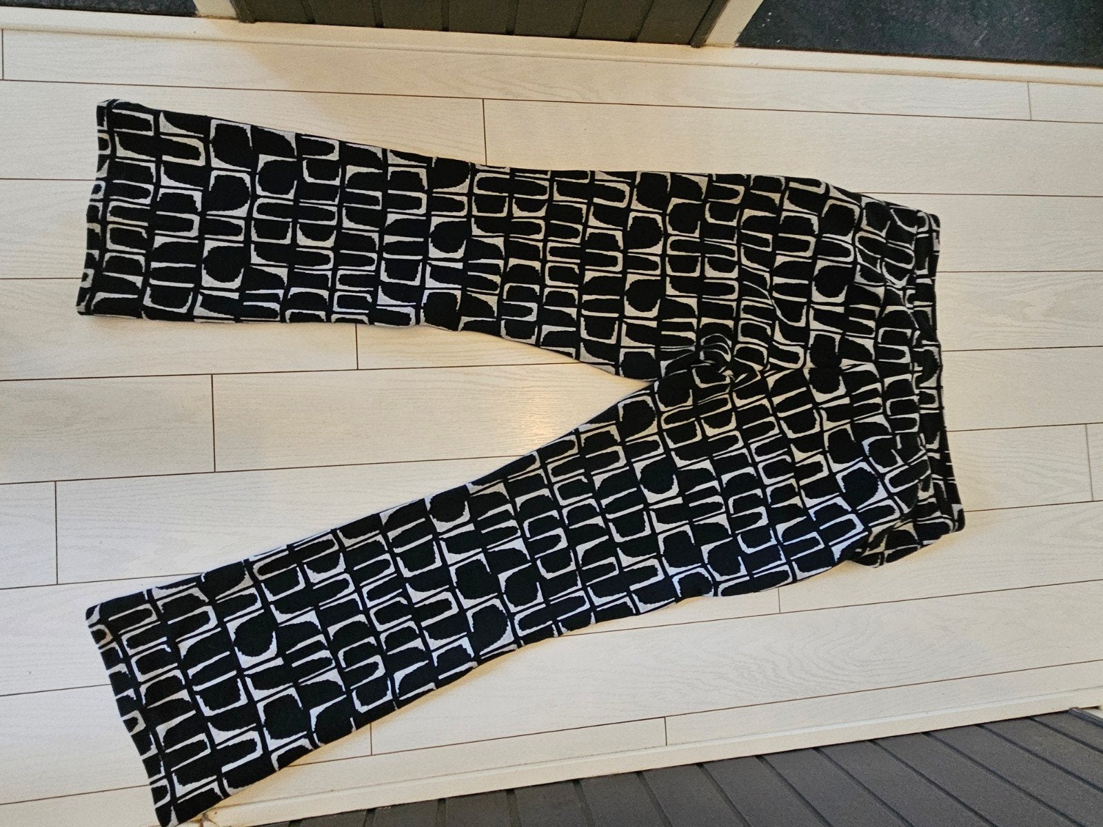 Kyra Retro Flared Broek - Donkerblauw/Wit Patroon Maat 44, Maat 42/44 (L), Zo goed als nieuw, Kyra, Verzenden