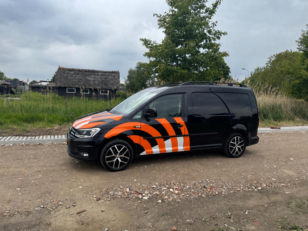 Volkswagen Caddy Maxi 2.0 TDI BMT L2h1 102pk DSG 2019, Auto's, Euro 6, 4 cilinders, Volkswagen, Zwart