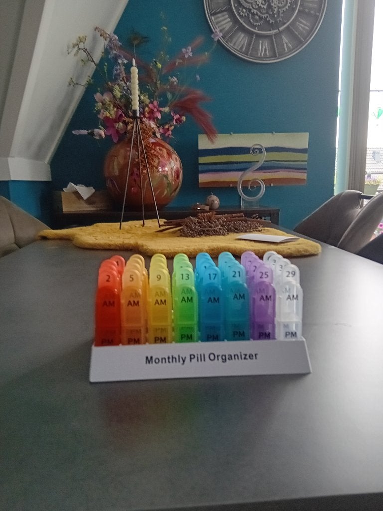 Doosje voor pillen, Ophalen, Zo goed als nieuw