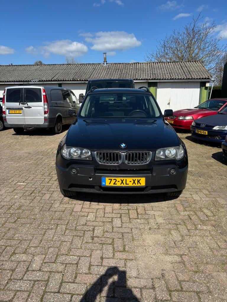 BMW X3 2.0 I 2006 Zwart, Stof, 1995 cc, Zwart, 4 cilinders
