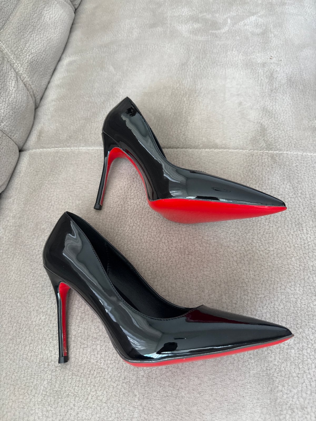 Christian Louboutin Zwarte Lakleren Pumps Maat 39, Ophalen of Verzenden, Zo goed als nieuw, Zwart, Pumps