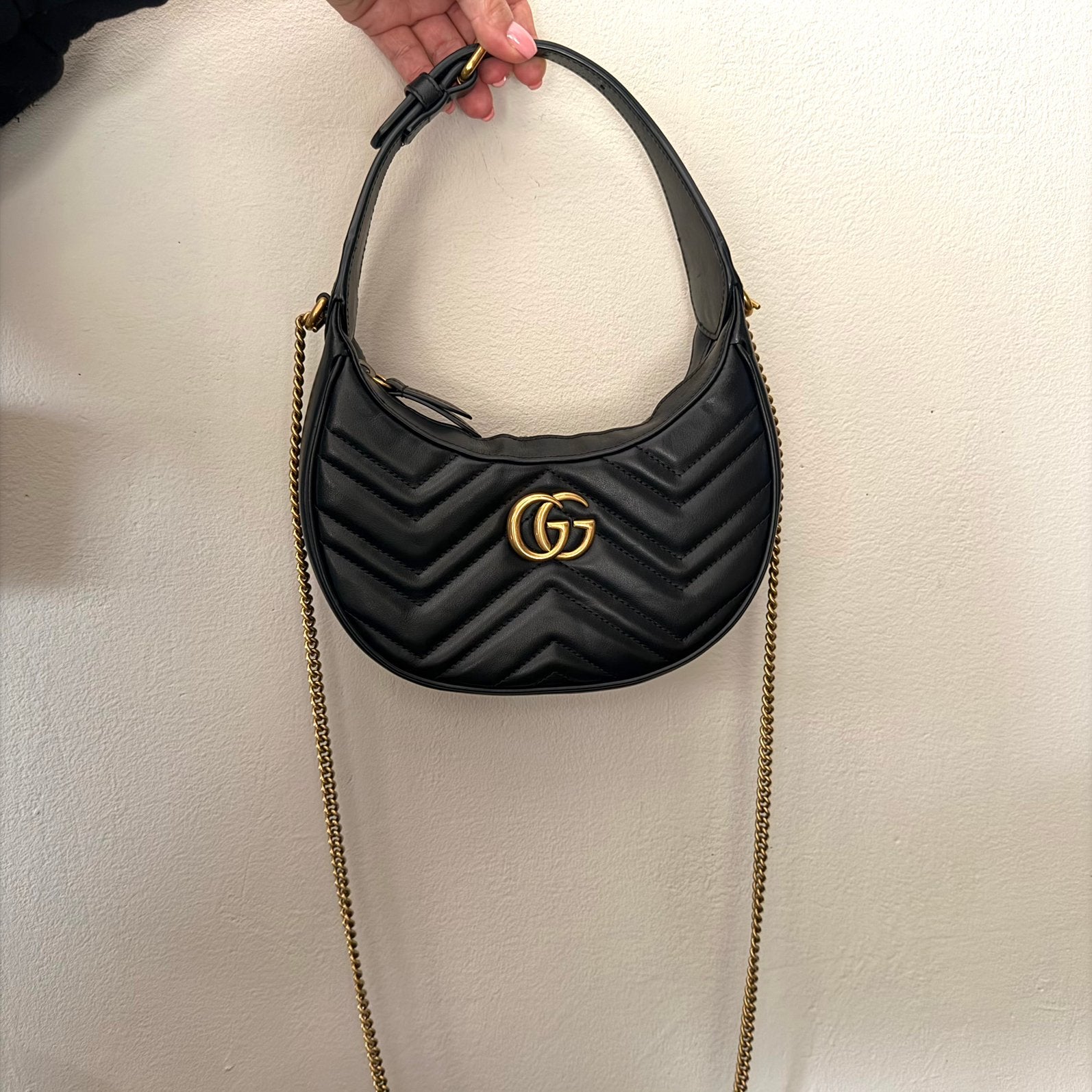 Gucci Half Moon Marmont met dustbag, Sieraden, Tassen en Uiterlijk, Tassen | Damestassen, Ophalen, Zo goed als nieuw, Zwart, Schoudertasje