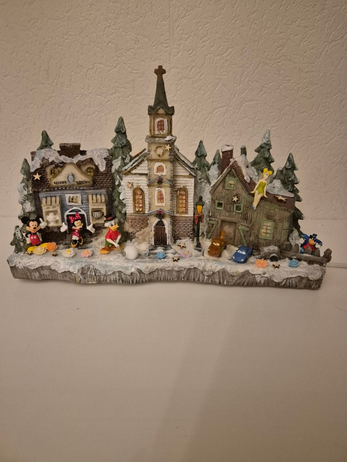 kerstdorp met minnie,mickey.boef.Tinkerbell.dagobert, Ophalen of Verzenden