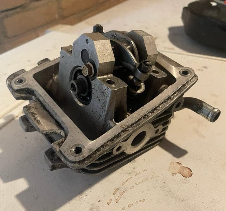 Cilinderkop Piaggio zip 4t 2V, Lekt., Ophalen