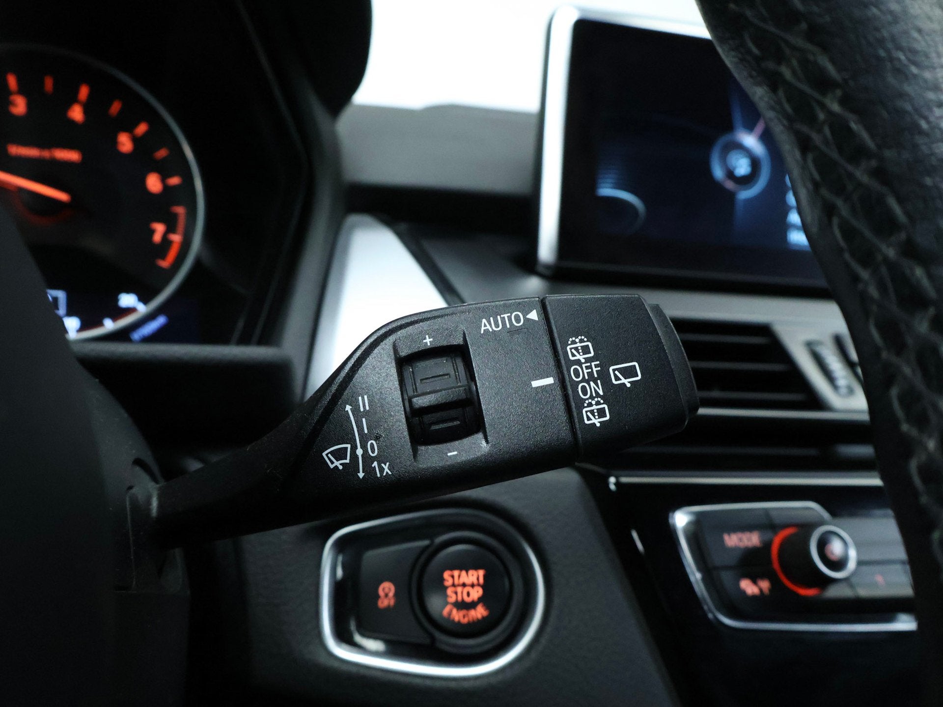 Foto 13 van BMW 2-serie Gran Tourer 220i Centennial High Executive 7p. S