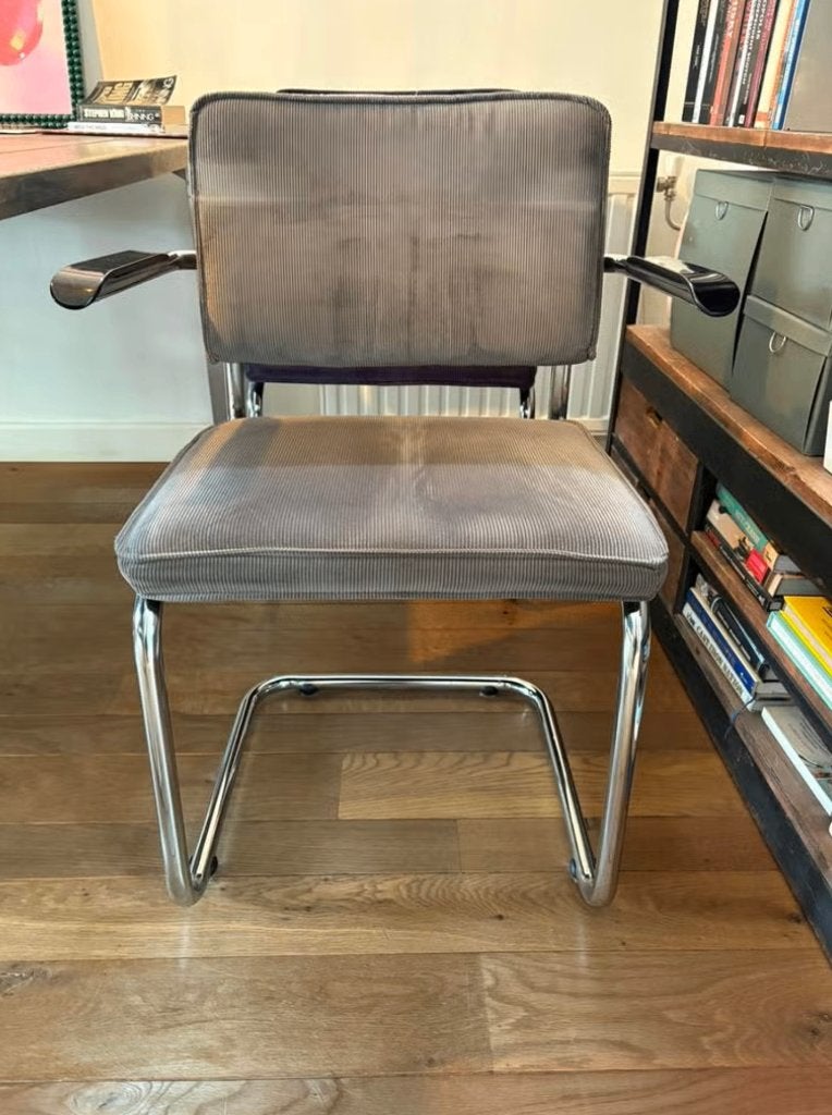 Zuiver Ridge Rib stoelen, Ophalen, Gebruikt, Grijs, Twee